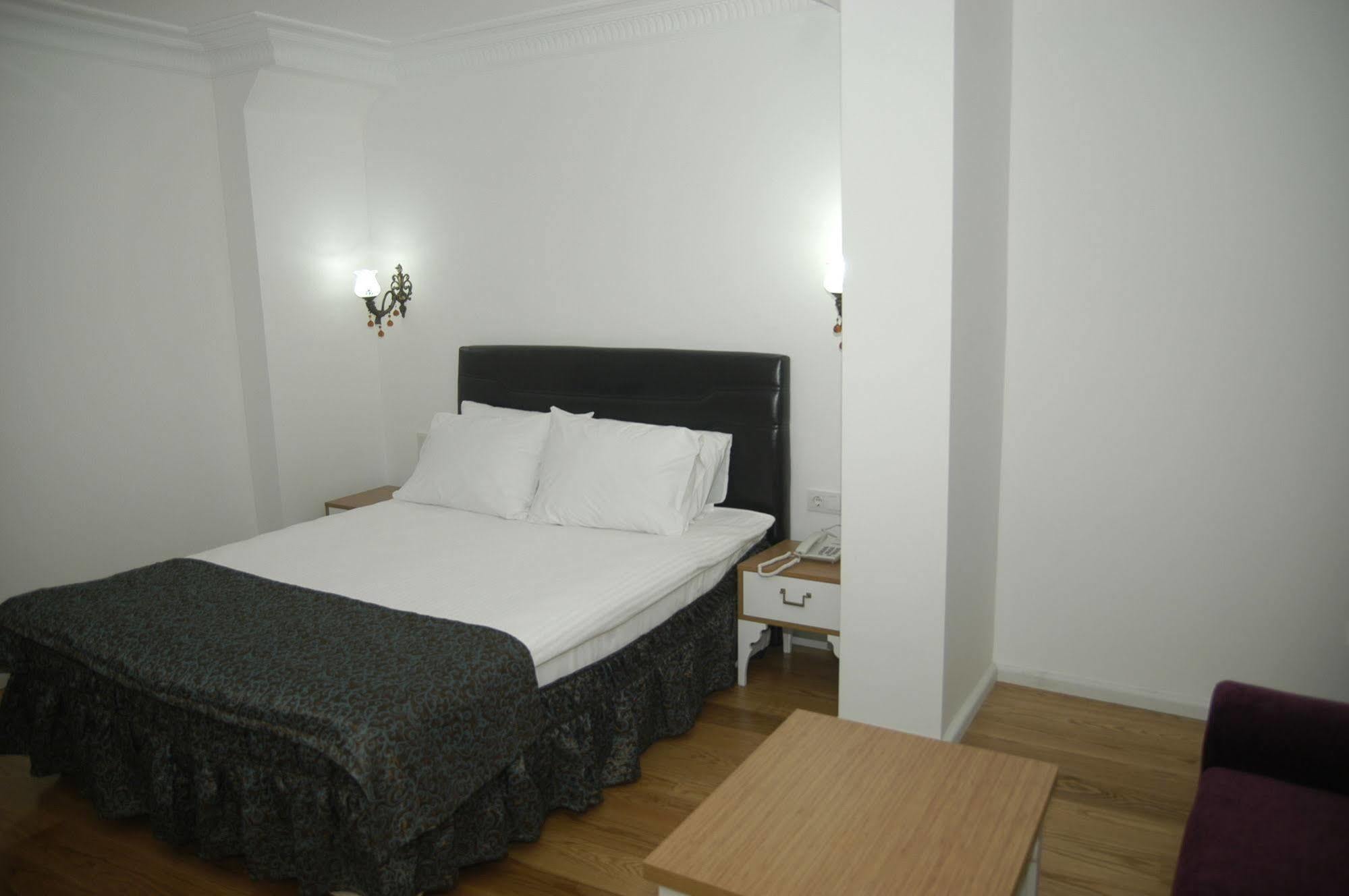 Jakaranda Hotel Istambul Extérieur photo