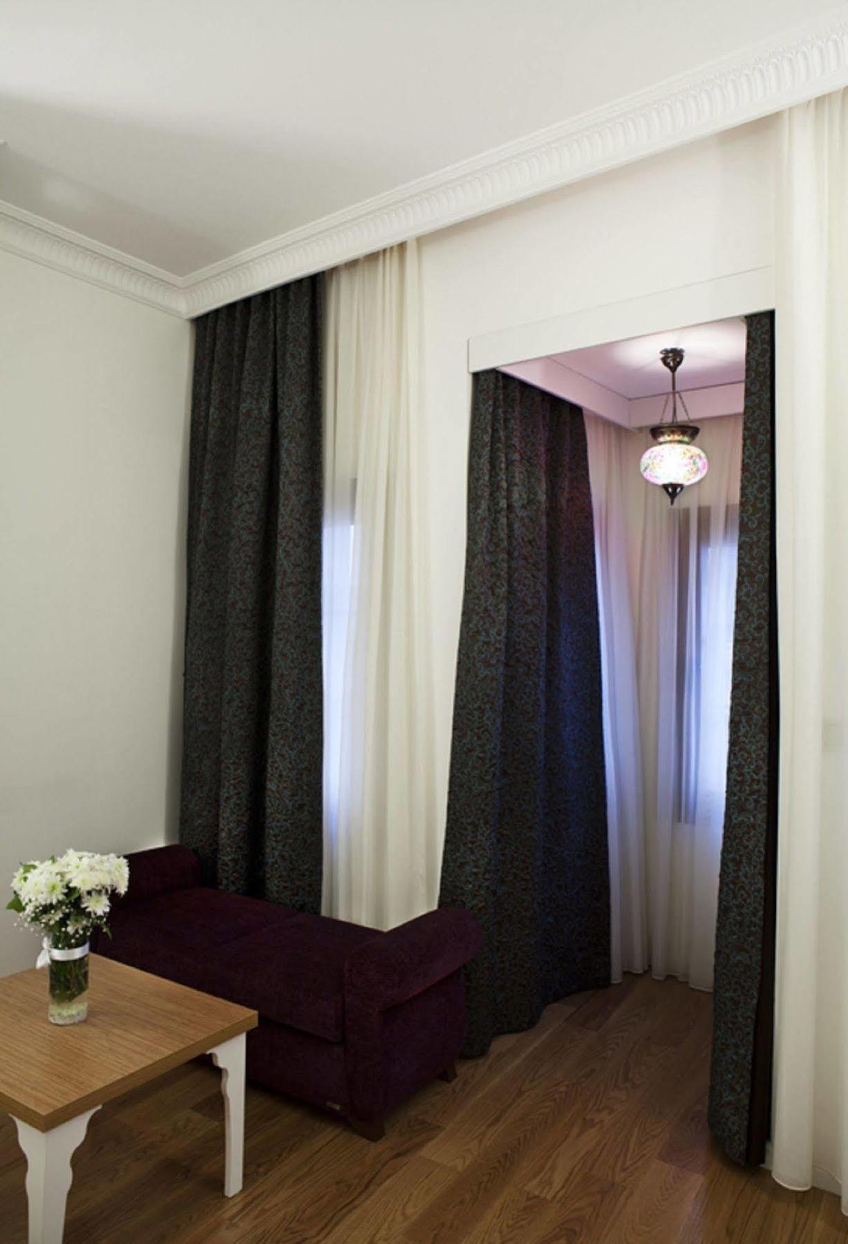 Jakaranda Hotel Istambul Extérieur photo