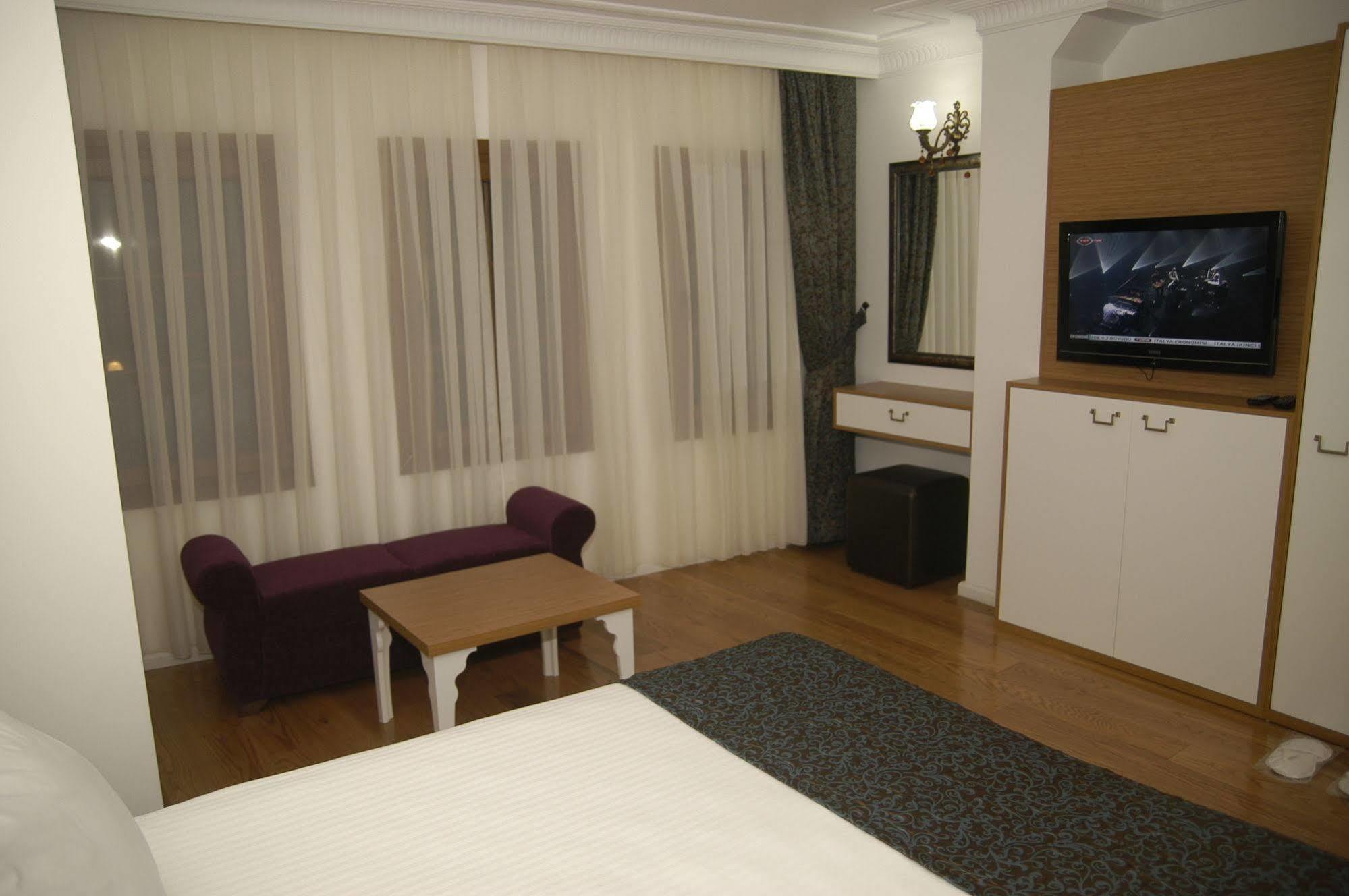 Jakaranda Hotel Istambul Extérieur photo