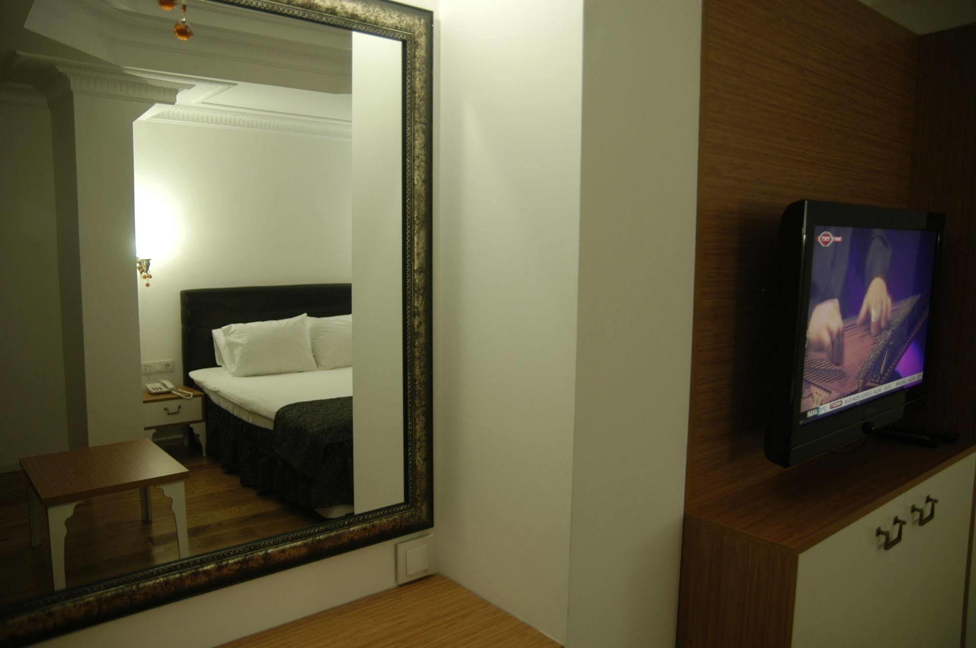 Jakaranda Hotel Istambul Extérieur photo